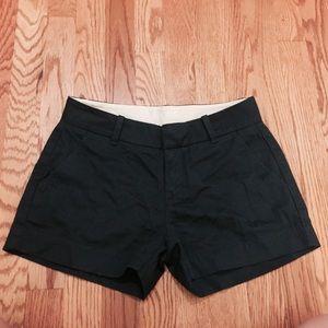 Uniqlo forest green shorts